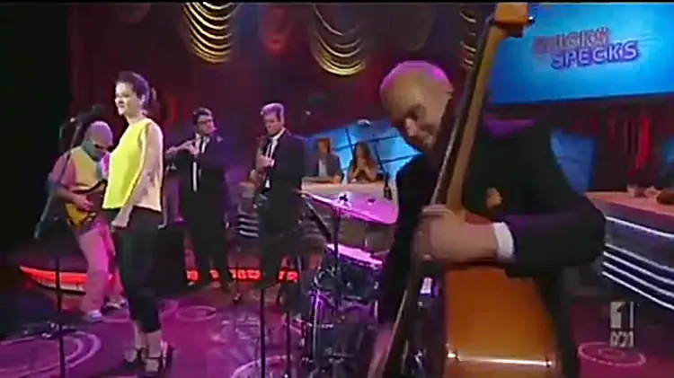 Hetty Kate & The Twenty 20s band on Spicks and Specks, ABC TV, 2014